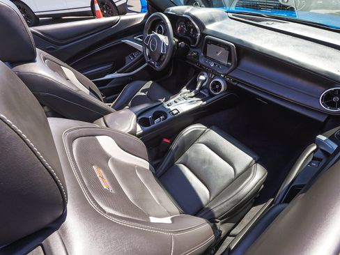 Used 2018 Chevrolet Camaro SS RWD image 50