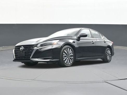 Used 2024 Nissan Altima 2.5 SV image 56