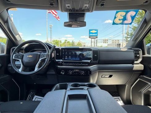 Certified 2023 Chevrolet Silverado 1500 LT AWD/4WD image 4
