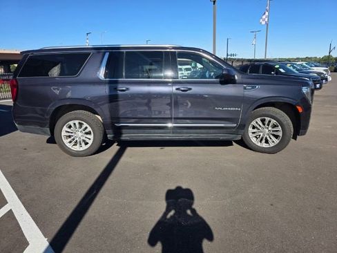 Used 2024 GMC Yukon XL SLT image 5