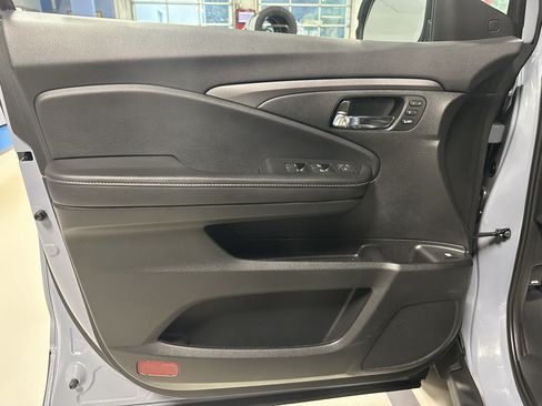 Used 2023 Honda Ridgeline RTL image 22