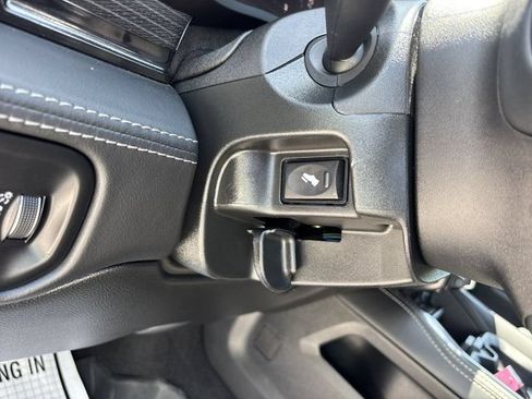 Used 2024 RAM 2500 Limited AWD/4WD image 29