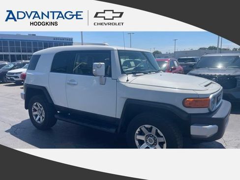 Used 2014 Toyota FJ Cruiser 4WD w/ Convenience Package image 1