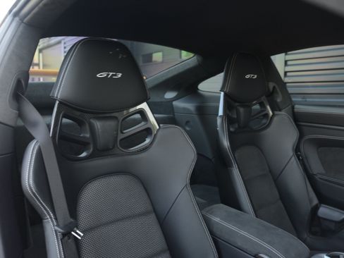 Certified 2022 Porsche 911 GT3 RWD image 28