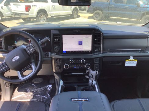 New 2025 Ford F250 Platinum image 12