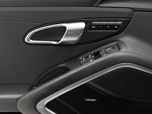 Used 2017 Porsche 911 Carrera 4 image 53