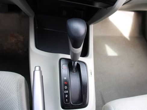 Used 2012 Honda Civic LX image 8