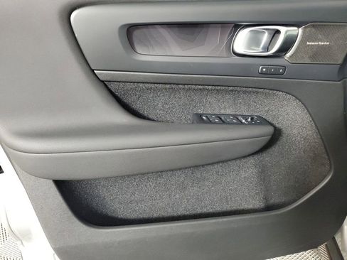 Certified 2023 Volvo C40 P8 Recharge Ultimate AWD/4WD image 21