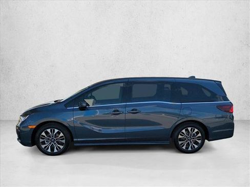 Certified 2026 Honda Odyssey Elite image 9