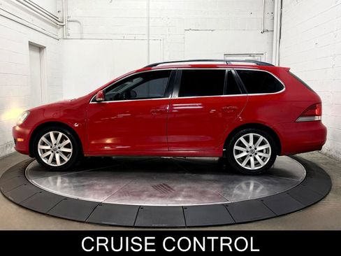 Used 2012 Volkswagen Jetta TDI FWD image 6