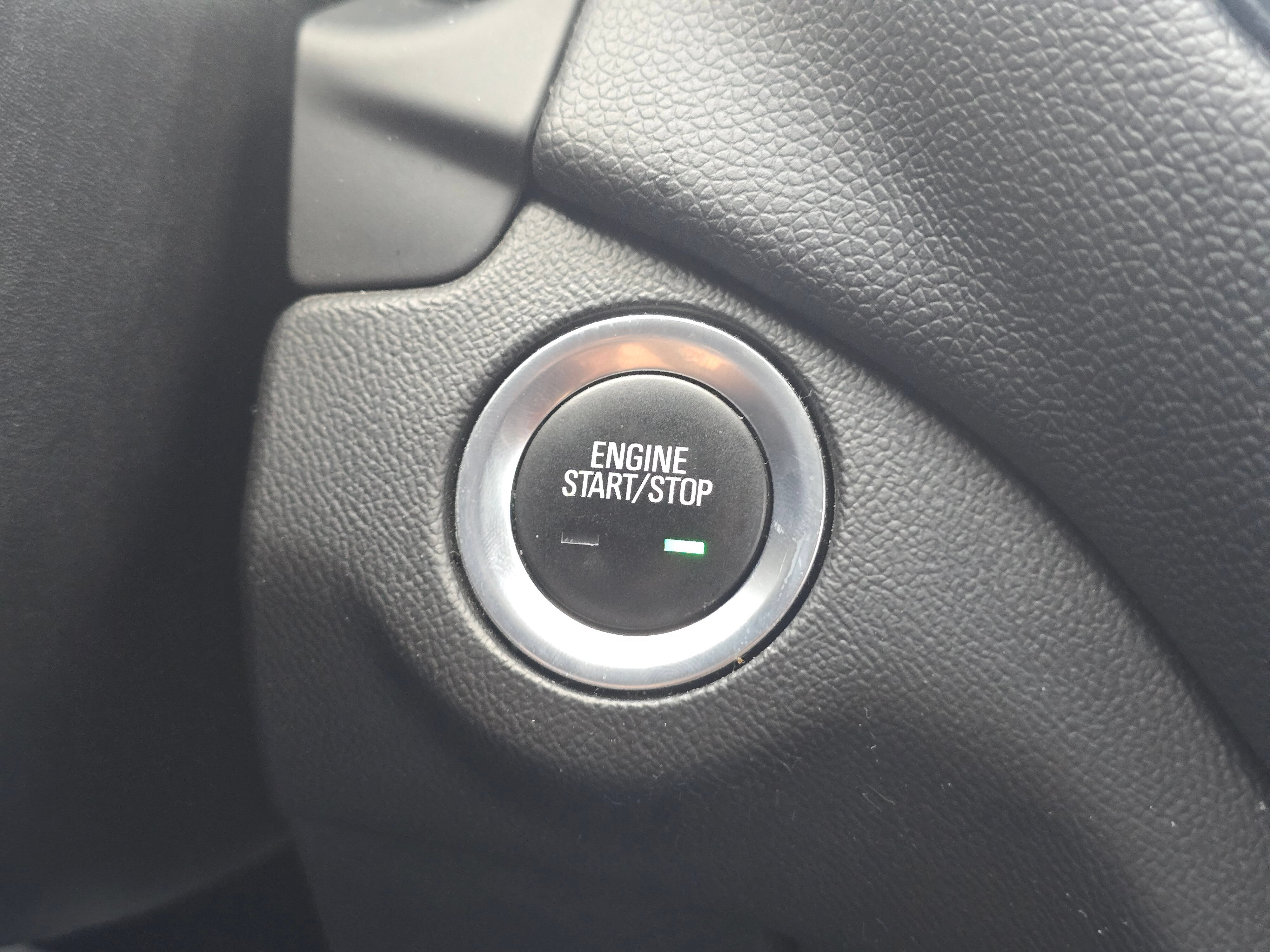 Used 2020 Chevrolet Equinox LT FWD image 30