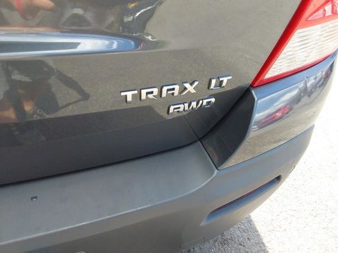 Used 2016 Chevrolet Trax LT w/ LT Sun and Sound Package image 5