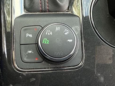 Used 2025 Chevrolet Blazer RS AWD/4WD image 21