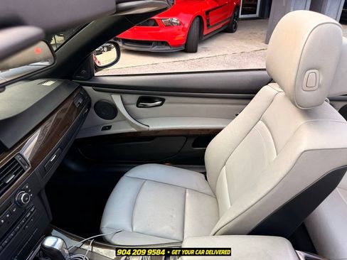 Used 2013 BMW 335i Convertible w/ Premium Pkg RWD image 25