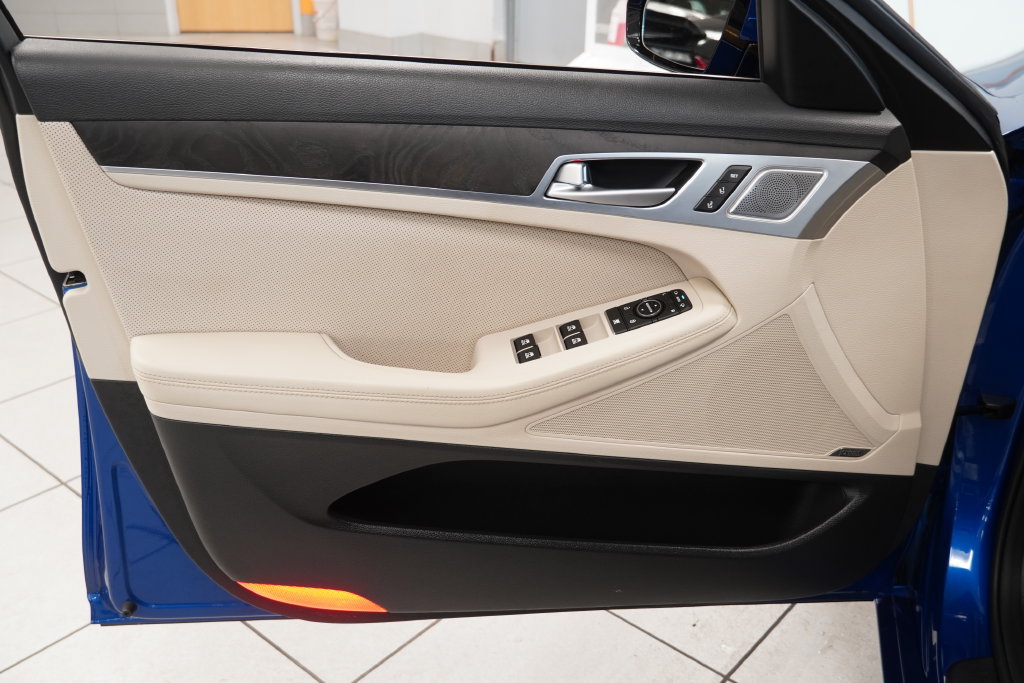 Used 2018 Genesis G80 5.0 Ultimate AWD/4WD image 18