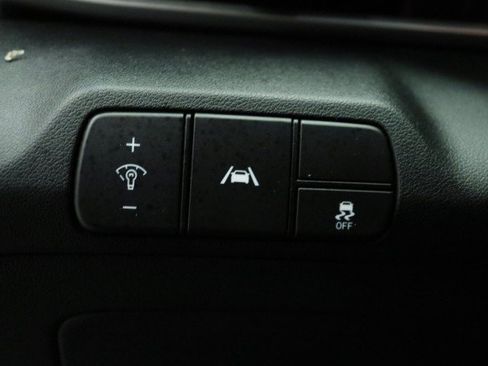 Used 2023 Hyundai Elantra SEL FWD image 18
