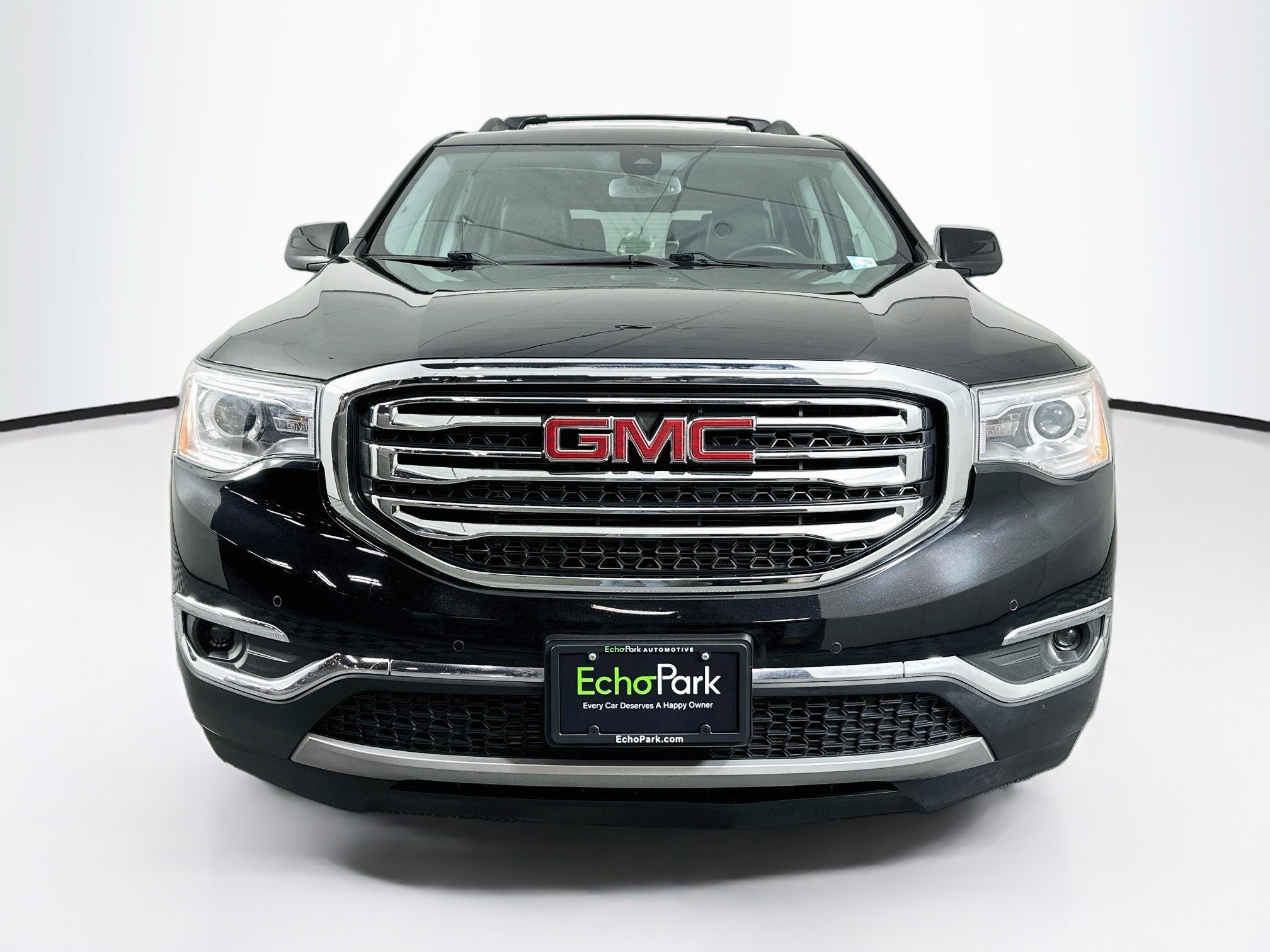 Used 2018 GMC Acadia SLT FWD image 2