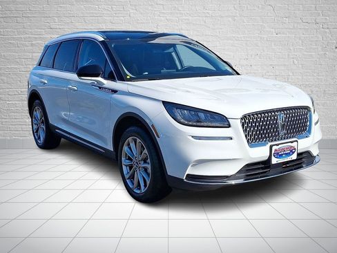 Used 2022 Lincoln Corsair AWD w/ Premium Package image 3