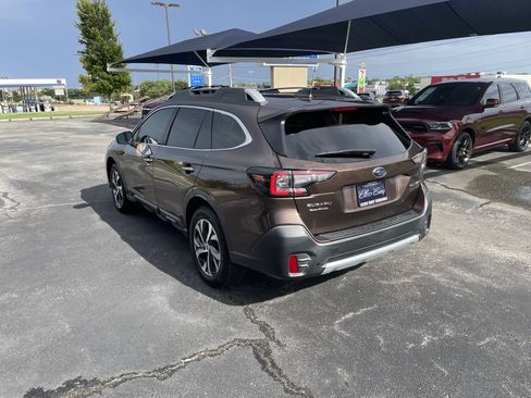 Used 2020 Subaru Outback Touring XT AWD/4WD image 5