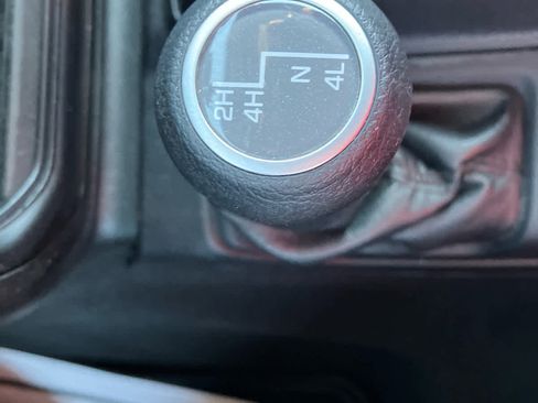 Used 2020 Jeep Wrangler Unlimited Sport S image 31