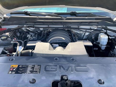 Used 2014 GMC Sierra 1500 SLT w/ SLT Crew Cab Value Package AWD/4WD image 9