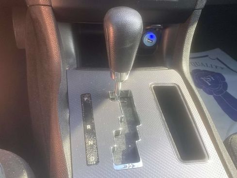 Used 2013 Dodge Charger SE RWD image 18
