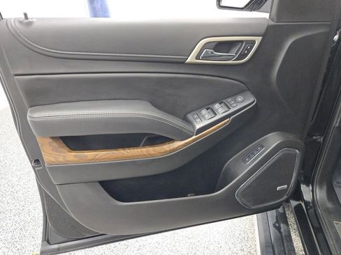 Used 2020 GMC Yukon XL Denali w/ Denali Ultimate Package image 25