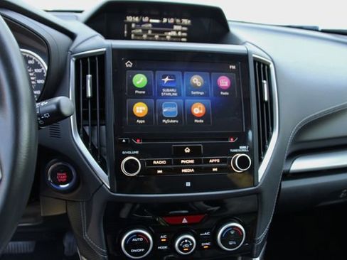 Used 2020 Subaru Forester Limited image 21