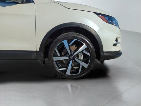 Certified 2022 Nissan Rogue Sport SL image 10