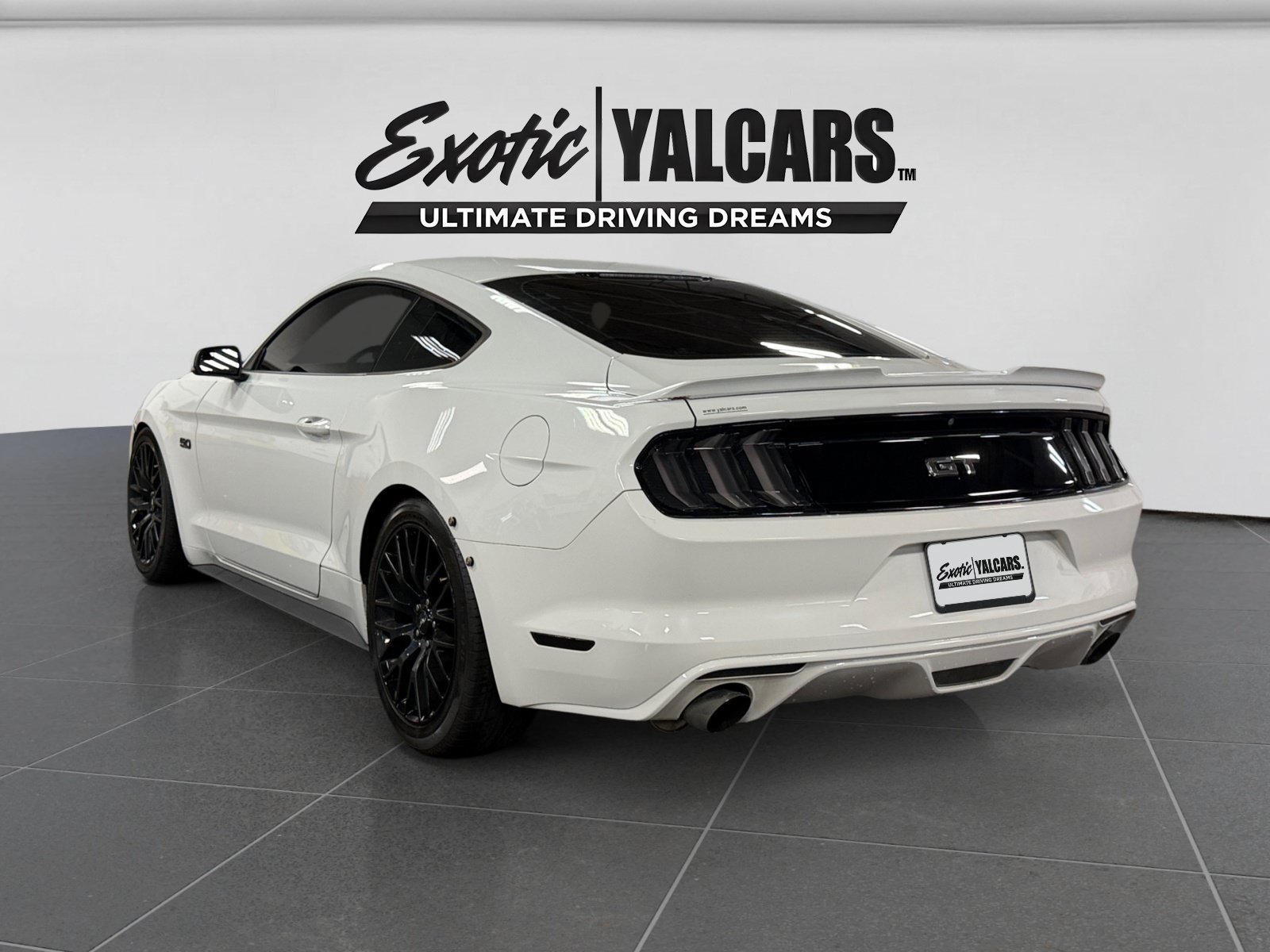 Used 2015 Ford Mustang GT w/ GT Performance Package RWD image 3