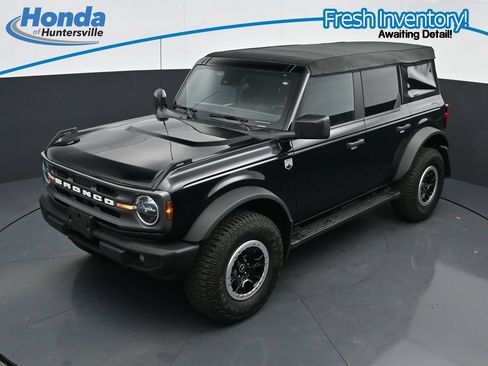 Used 2023 Ford Bronco Big Bend w/ Sasquatch Package AWD/4WD image 26