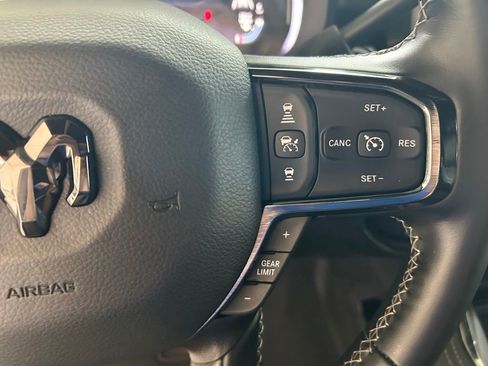 Used 2025 RAM 2500 Limited AWD/4WD image 50