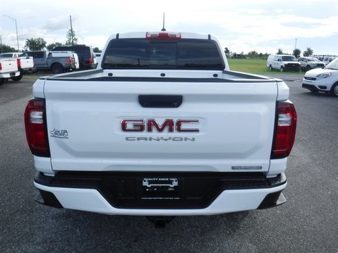 Used 2024 GMC Canyon Elevation w/ Convenience Package AWD/4WD image 6