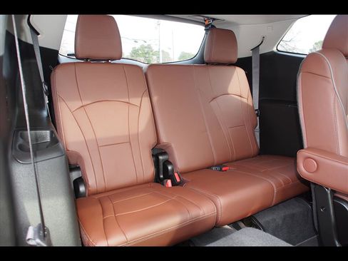 Used 2019 Buick Enclave Avenir w/ Avenir Technology Package image 24