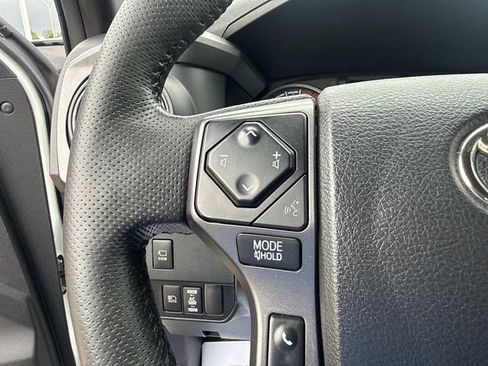 Used 2022 Toyota Tacoma TRD Pro AWD/4WD image 29
