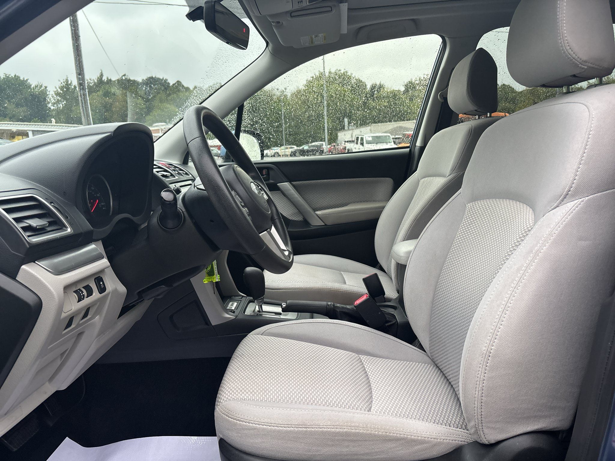 Used 2018 Subaru Forester 2.5i Premium w/ All-Weather Package AWD/4WD image 10