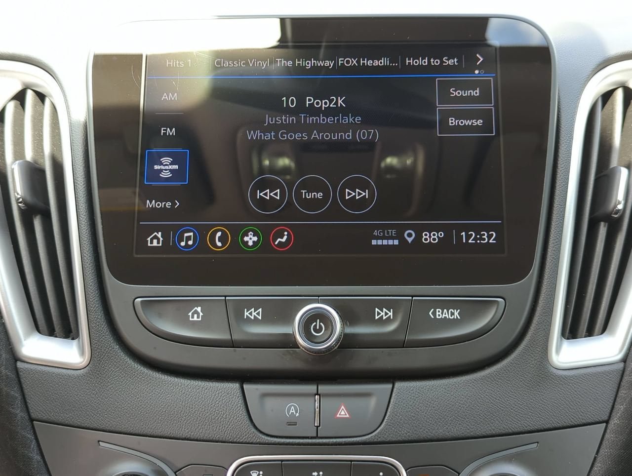 Used 2025 Chevrolet Malibu LT FWD image 15