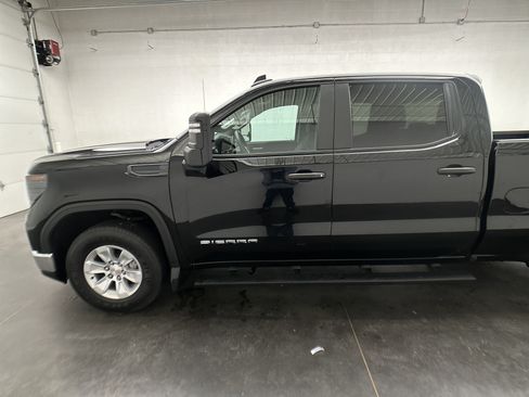 Used 2024 GMC Sierra 1500 Pro w/ Pro Value Package AWD/4WD image 5