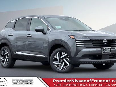 New 2025 Nissan Kicks SV w/ Illumination Package