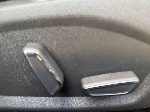 Used 2015 Ford Fusion SE image 24