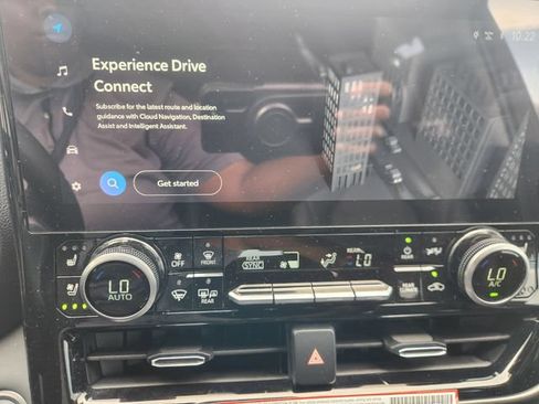 Certified 2026 Toyota Highlander Limited AWD/4WD image 16