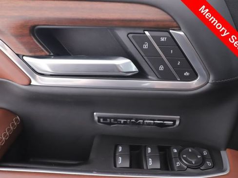 Used 2026 GMC Sierra 1500 Denali Ultimate w/ LPO, Black Badging Package AWD/4WD image 21