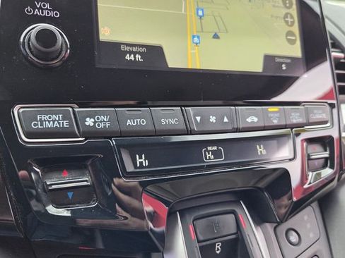 Used 2018 Honda Odyssey Touring image 27