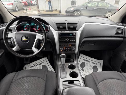 Used 2011 Chevrolet Traverse LT w/ LPO, 'HIT The Road' Package AWD/4WD image 7