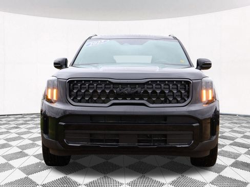 Used 2025 Kia Telluride EX X-Line image 18