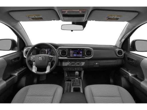 Used 2022 Toyota Tacoma SR5 w/ Technology Package RWD image 4
