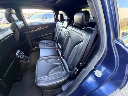 Used 2017 Lincoln MKX Select AWD/4WD image 11