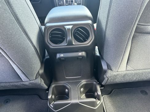 New 2025 Jeep Gladiator Sport image 48