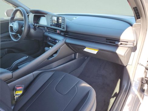 New 2026 Hyundai Elantra Sport image 7