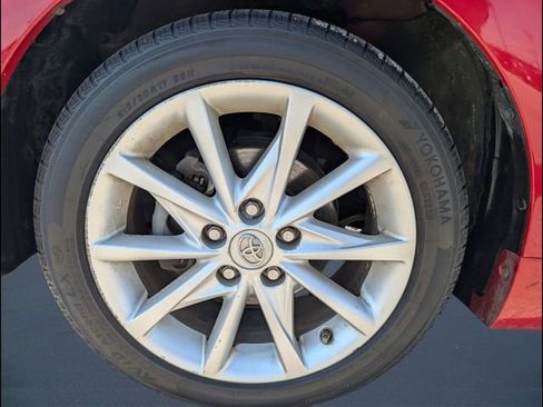 Used 2012 Toyota Prius V Five FWD image 20